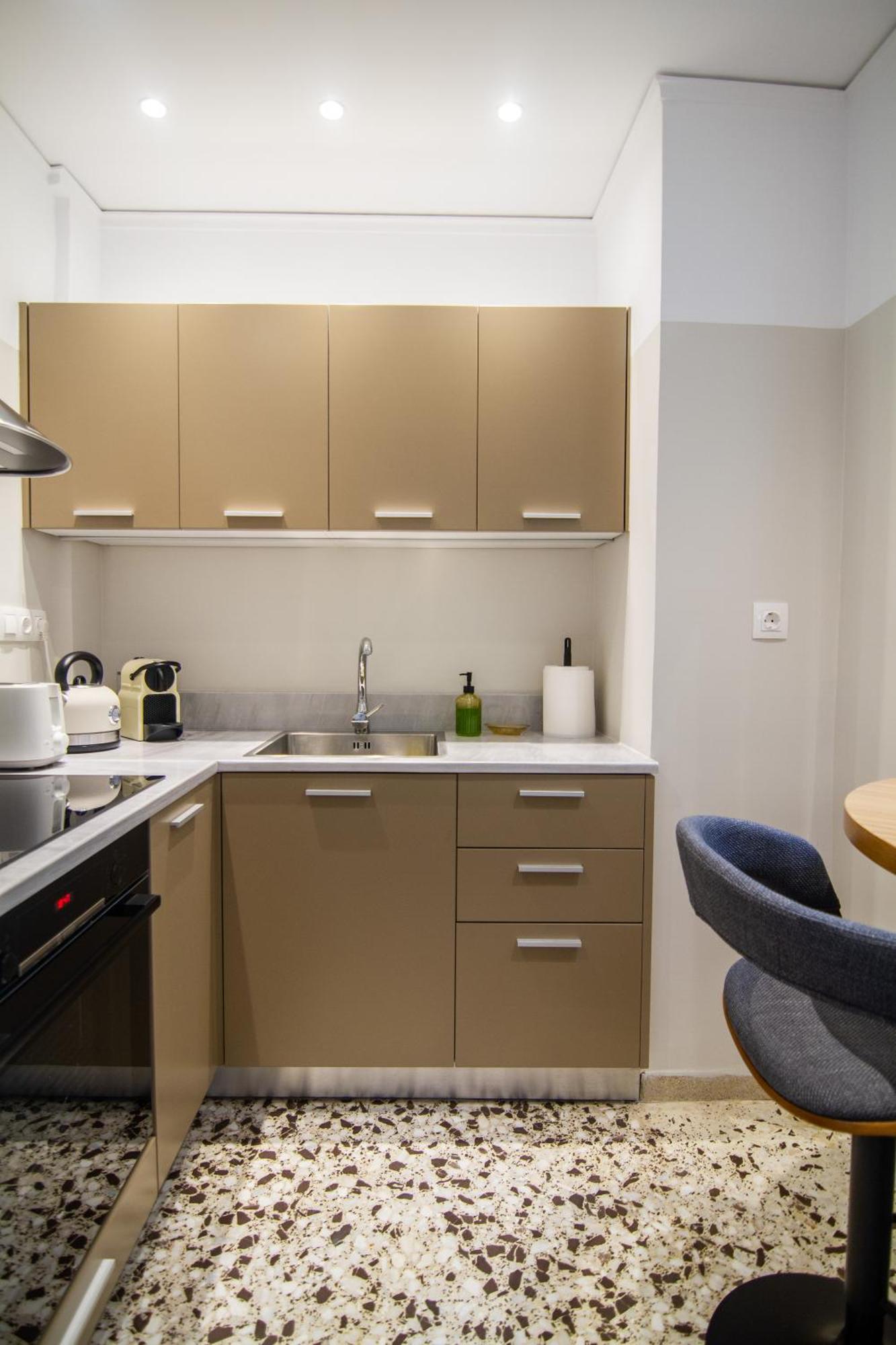 Apartament Stunning Acropolis View - 500M Metro - At Historical Center Ateny Zewnętrze zdjęcie